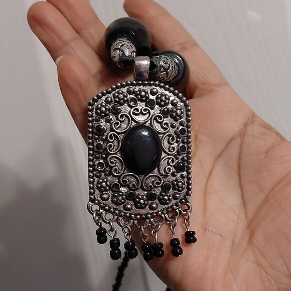 Chunky Black Stones and Tibetan Style Metal Beads Necklace Steampunk Pendant - Picture 5 of 7